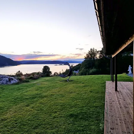 Vakantiehuis Funky With A Panoramic View Of The Oslofjord